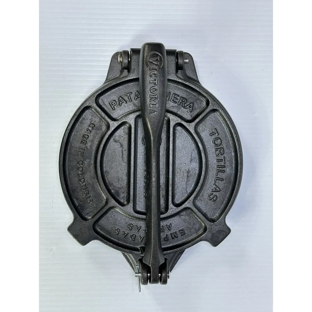 Original Victoria 8 inch Cast Iron Tortilla Press Pataconera Empanadas Used